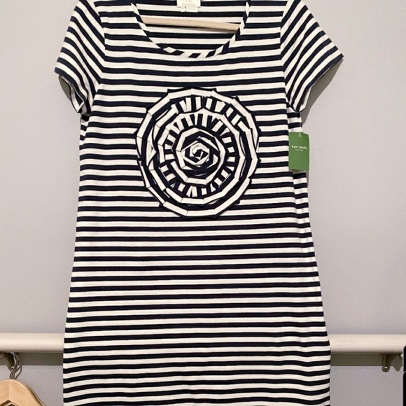 NWT  Kate Spade Rosette T-Shirt Dress - Picture 2 of 5